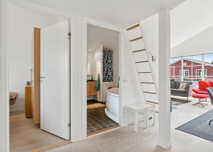 3005 Хвиде-Санде